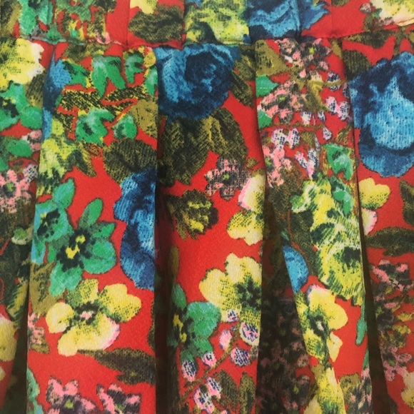 Sugar + Lips Floral Skirt - Picture 9 of 12